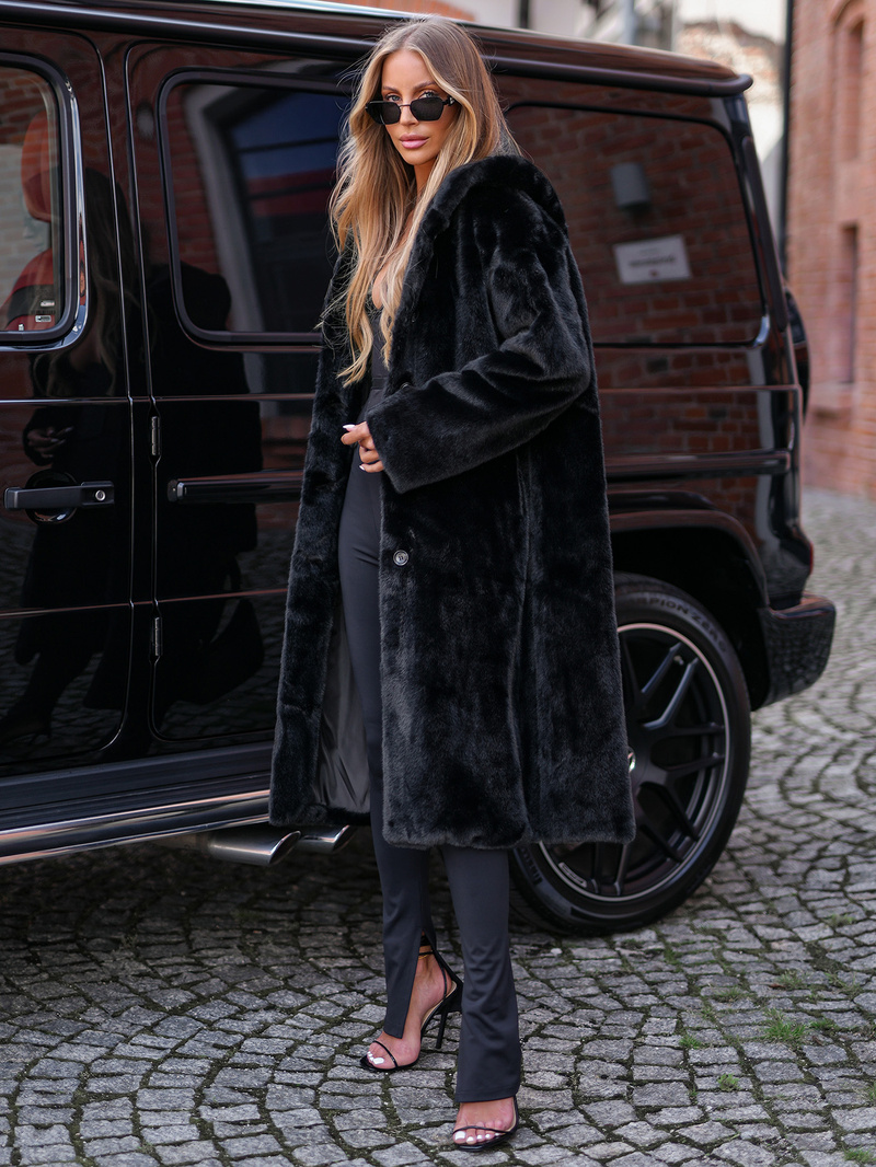 Juoda moteriška žieminė striukė iš kailio OZONEE JS/11Z8250