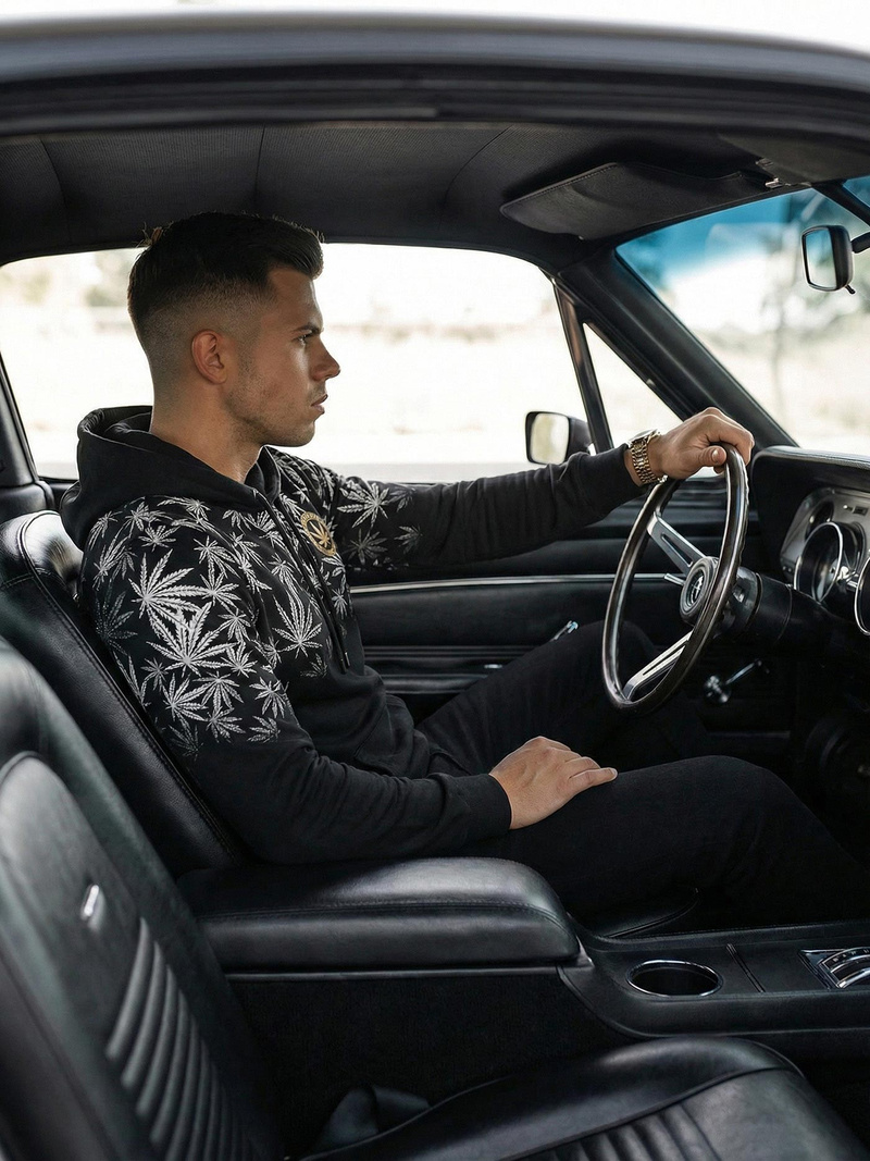 Juodas vyriškas džemperis su gobtuvu OZONEE O/B272Z