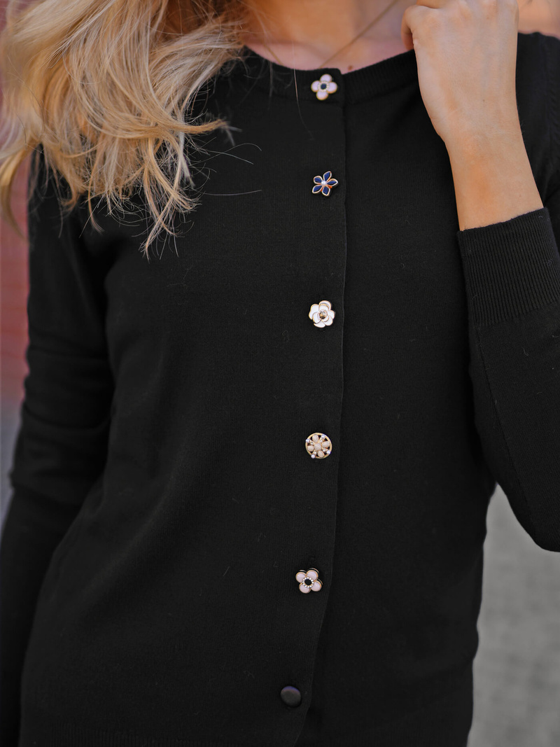 Juodas moteriškas megztinis OZONEE JS/53B5210/3