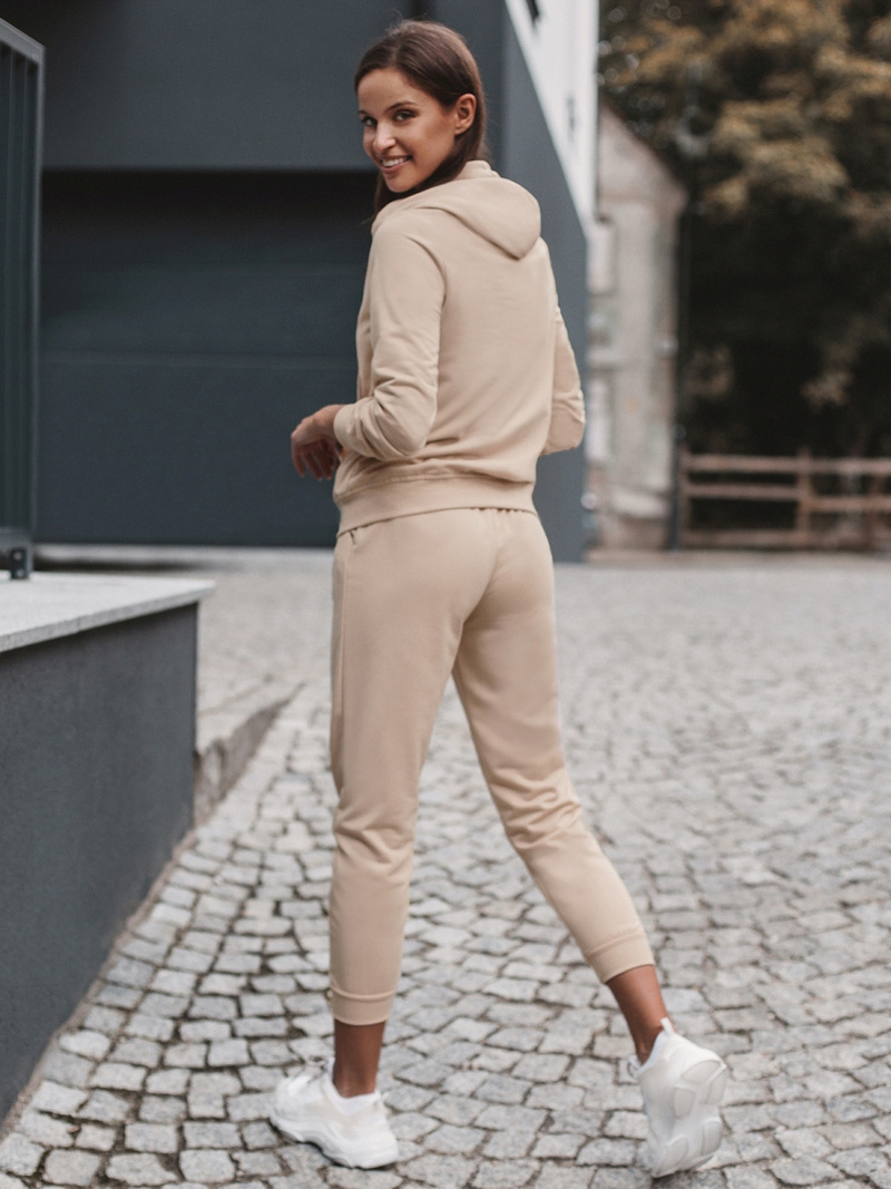 Smėlio moteriškas sportinis dviejų dalių kostiumas OZONEE O/MB2038/21