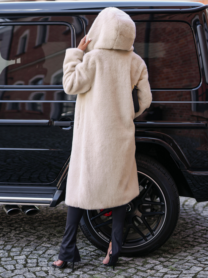 Smėlinis moteriška žieminė striukė iš kailio OZONEE JS/11Z8250